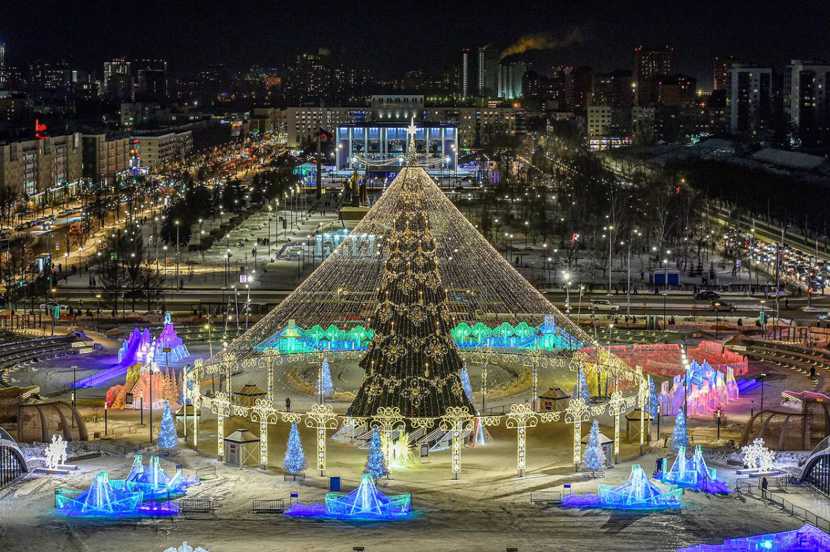 С новым годом! С новым годом!